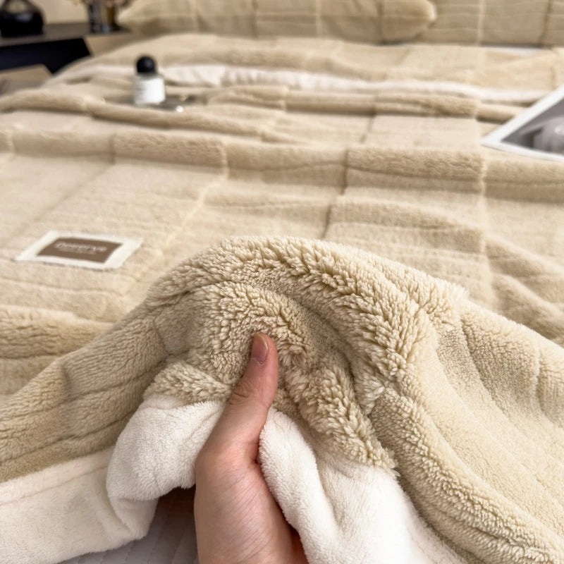 The Original Plush in Oat, sherpa underside